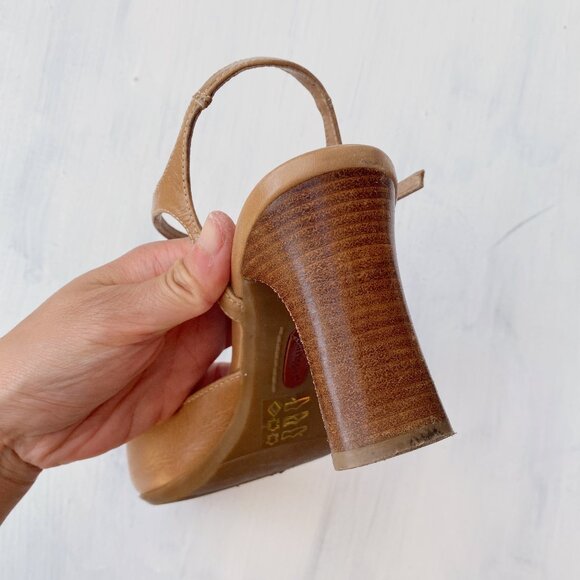 Tan Leather Hush Puppies Square Toe Heeled Sandals - Picture 5 of 5